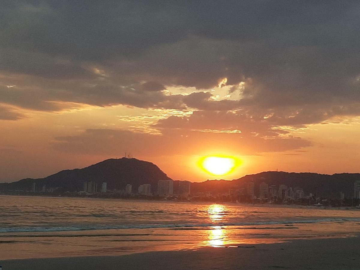 Guaruja Praia Da Enseada Экстерьер фото